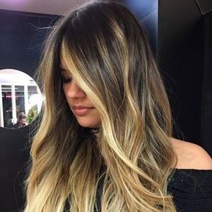 Meet your Posher, Tia